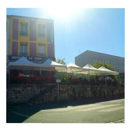 Hotel De La Gare *